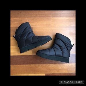 BNIB Steve Madden quilted puffer boot